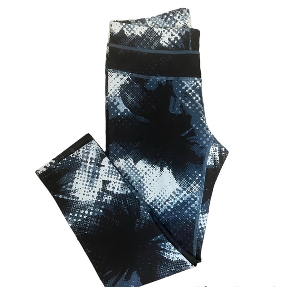 Athleta, Women’s XS, Chaturanga Crop Leggings - Picture 4 of 8